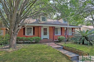 526 Durant Ave in Savannah, GA - Foto de edificio - Building Photo