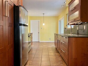 1721 Timber Ridge Dr in Austin, TX - Building Photo - Building Photo