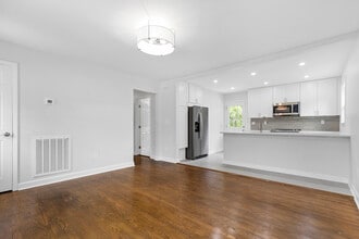 4307 Colebrook Rd in Charlotte, NC - Building Photo - Building Photo