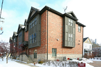 Brockway Place in Palatine, IL - Building Photo - Building Photo