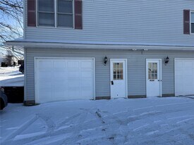 4024 Canterbury Dr in Erie, PA - Building Photo