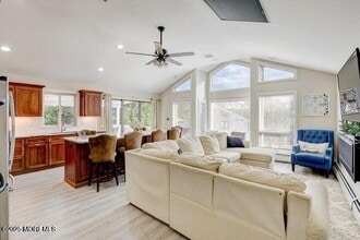 58 Tunes Brook Dr in Brick, NJ - Building Photo - Building Photo