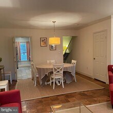 3221 Sutton Pl NW in Washington, DC - Building Photo - Building Photo