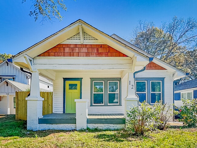 property at 12 S Eugenia Pl NW