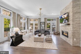 8201 River Rd in Bethesda, MD - Building Photo - Building Photo