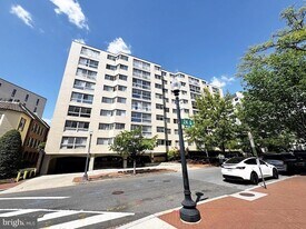 922 24th St NW, Unit 107 in Washington, DC - Building Photo