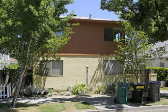 2615 O St in Sacramento, CA - Building Photo - Building Photo