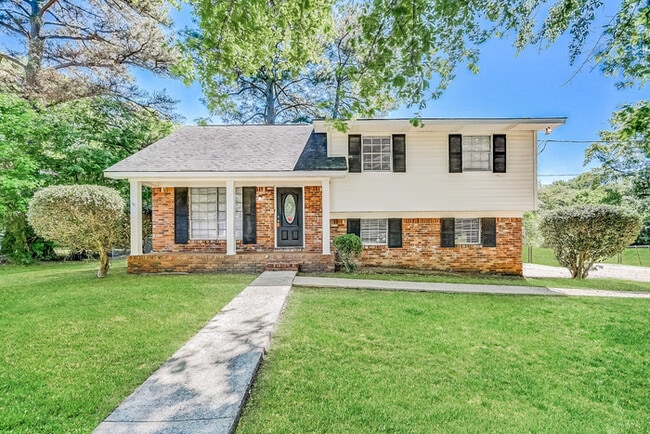 5405 Valleyview Trail