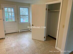 35 Yale St in Bangor, ME - Building Photo - Building Photo