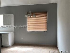 8100 W 28th Ct in Hialeah, FL - Building Photo - Building Photo
