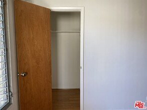 1117 10th St-Unit -10 in Santa Monica, CA - Building Photo - Building Photo