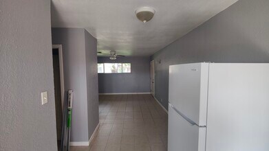 1724 Laurie St, Unit E in Harlingen, TX - Building Photo - Building Photo