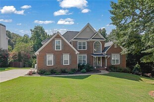 520 Ruby Forest Pkwy in Suwanee, GA - Building Photo
