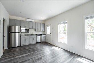 1351 Finley St NE in Atlanta, GA - Building Photo - Building Photo