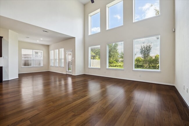 property at 20010 Crested Peak Ln