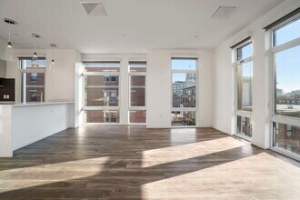 839 Beacon St in Boston, MA - Building Photo - Building Photo