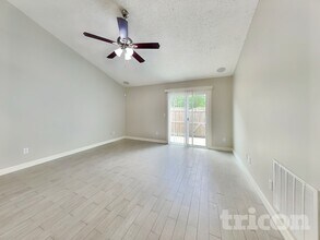 1885 Ontario Ct in Middleburg, FL - Building Photo - Building Photo