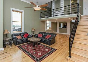 111 NW 2nd Street, Unit APPT 3