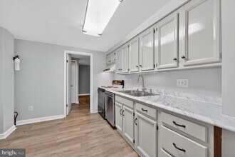 2007 Kalorama Rd NW in Washington, DC - Building Photo - Building Photo