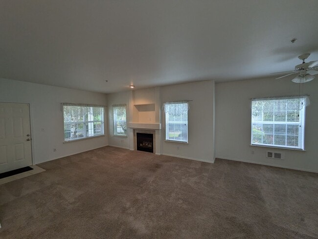 1770 Spencer Ct in Dupont, WA - Building Photo - Building Photo