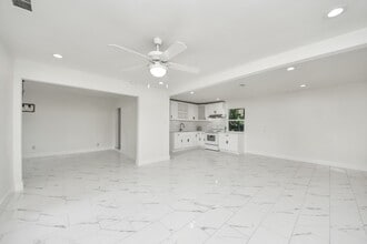 2926 Knotty Oaks Trail in Houston, TX - Building Photo - Building Photo