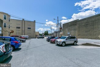 1 W Henrietta St in Baltimore, MD - Building Photo - Building Photo