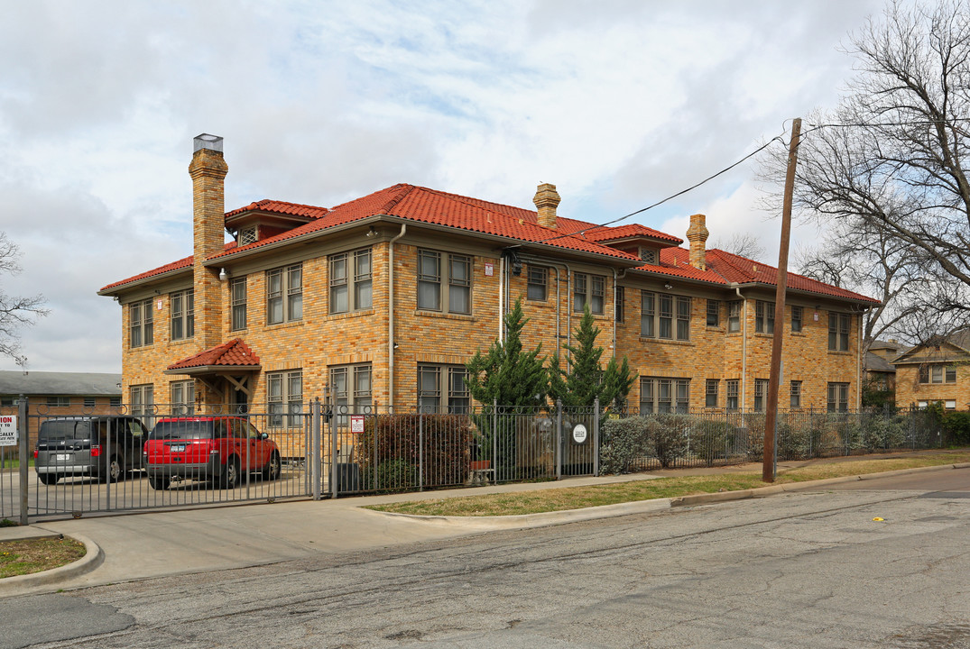 The Bryan Apartments in Dallas, TX - Building Photo