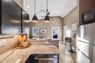 3880 1/2 Sheridan Boulevard in Denver, CO - Building Photo - Building Photo