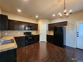 1028 Brown Rock Dr in New Braunfels, TX - Building Photo - Building Photo