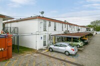 Glen Willow Apartments photo'