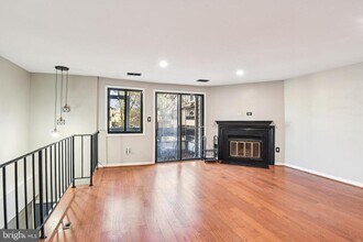 9717 Hellingly Pl in Montgomery Village, MD - Building Photo - Building Photo