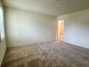 322 Kent Ave in Colonial Heights, VA - Building Photo - Building Photo