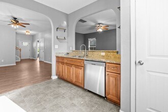 27 Diamond Ave in Chesapeake, VA - Building Photo - Building Photo
