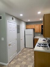 14-16-16 E 41st St in Bayonne, NJ - Building Photo - Building Photo