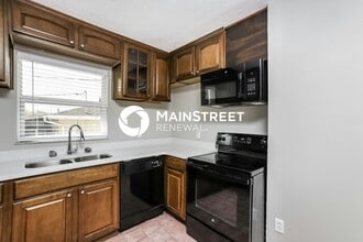 7000 Watseka Ave in Orlando, FL - Building Photo - Building Photo
