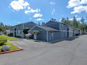 Dimension Lakewood Apartments in Lakewood, WA - Foto de edificio - Building Photo