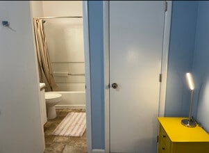 1410 Collegiate Cir in Raleigh, NC - Building Photo - Building Photo