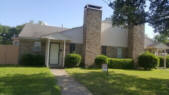 634 Woodhaven Pl in Richardson, TX - Building Photo