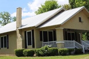 4283 Bryan St in Greenwood, FL - Building Photo