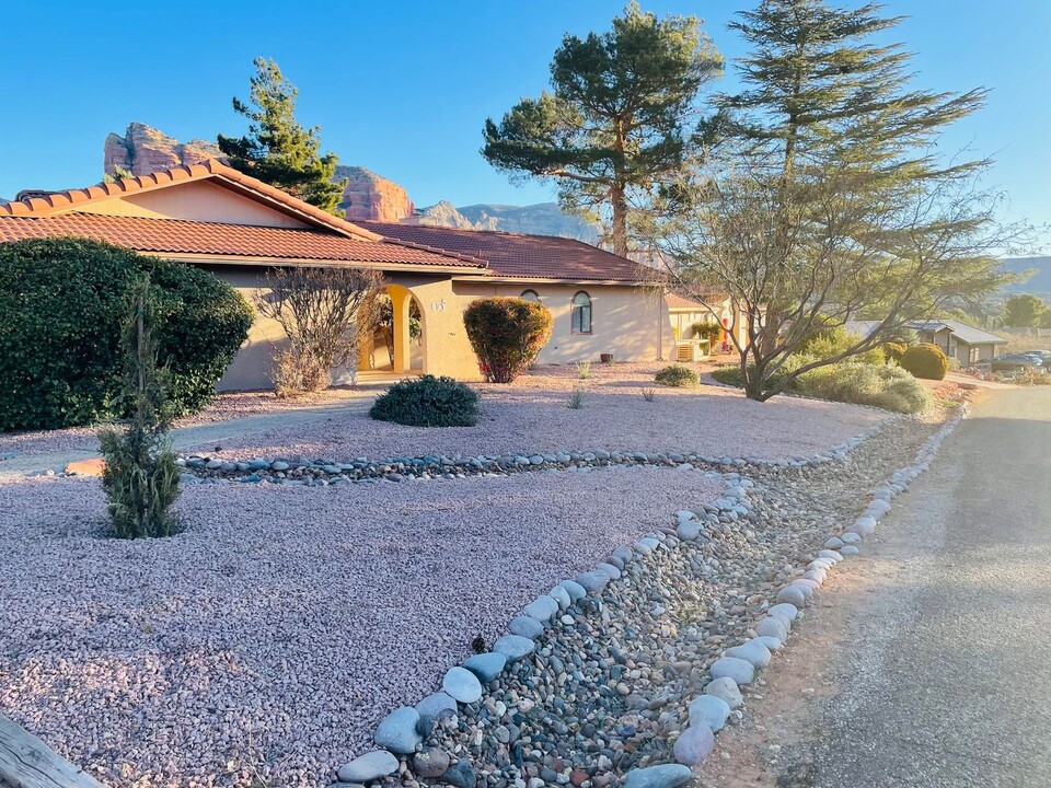 80 Sugarloaf Rd in Sedona, AZ - Building Photo