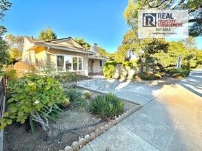 1087 Embarcadero Rd in Palo Alto, CA - Building Photo - Building Photo