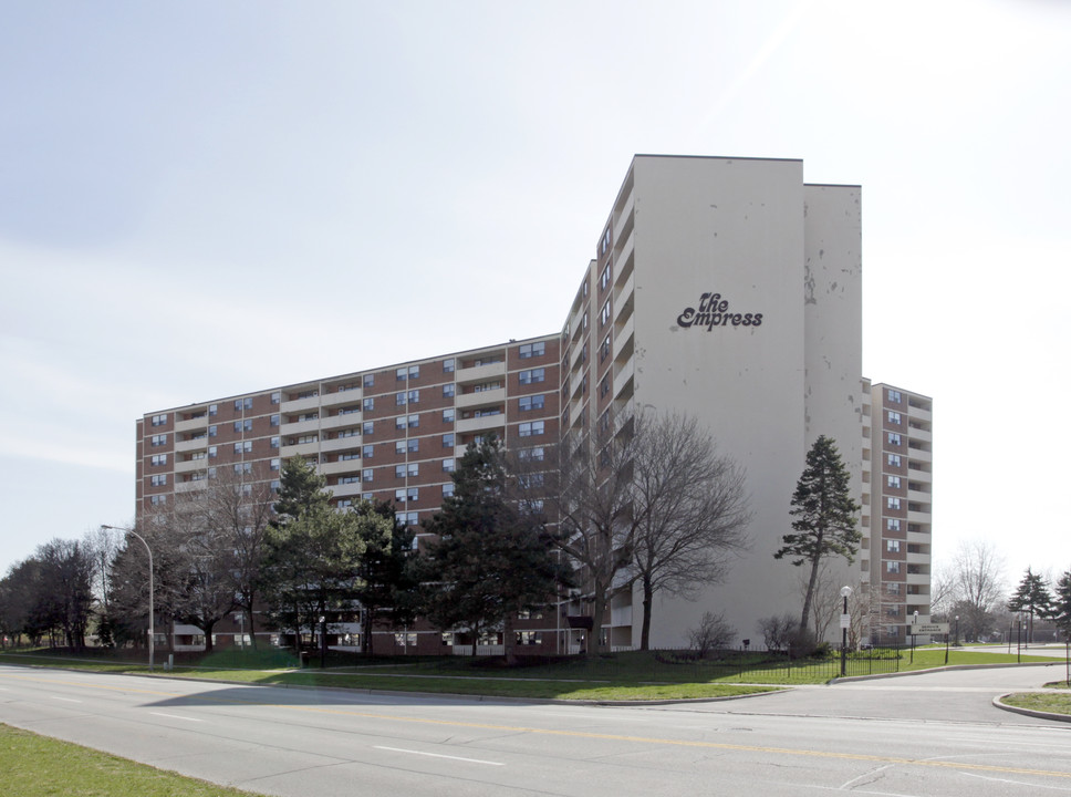 The Empress in Burlington, ON - Building Photo