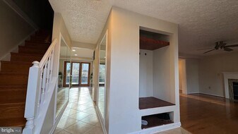 18817 Kerill Rd in Triangle, VA - Building Photo