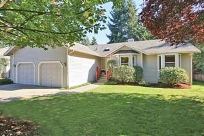 7512 130th Ave NE in Kirkland, WA - Building Photo - Building Photo