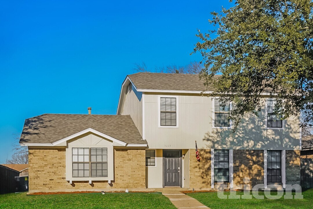 3225 Hastings St in Mesquite, TX - Building Photo