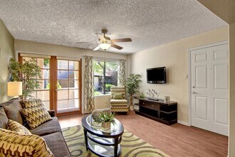 Desert Horizon in Scottsdale, AZ - Building Photo - Building Photo