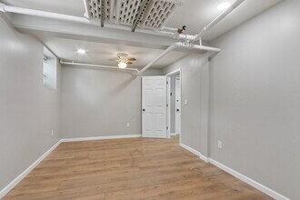 2534 N Farwell Ave in Milwaukee, WI - Foto de edificio - Building Photo
