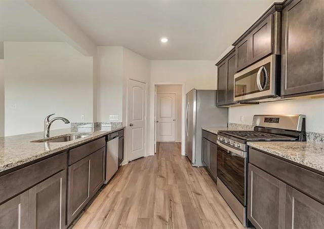13638 Logan Pass Dr in Ponder, TX - Building Photo - Building Photo