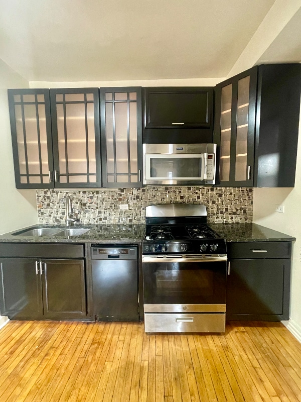 3549 W Dickens Ave in Chicago, IL - Building Photo - Building Photo