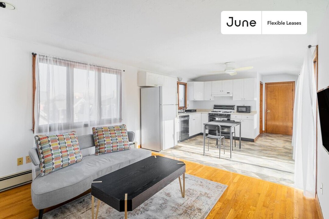 88 Glen St-Unit -A in Somerville, MA - Building Photo
